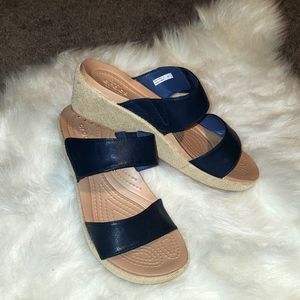 Crocs 2 Strap Wedge